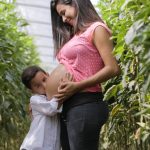 mamma incinta con primogenito